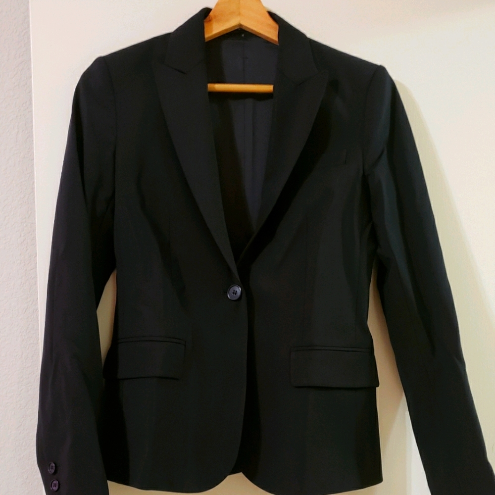 Theory black blazer size 2